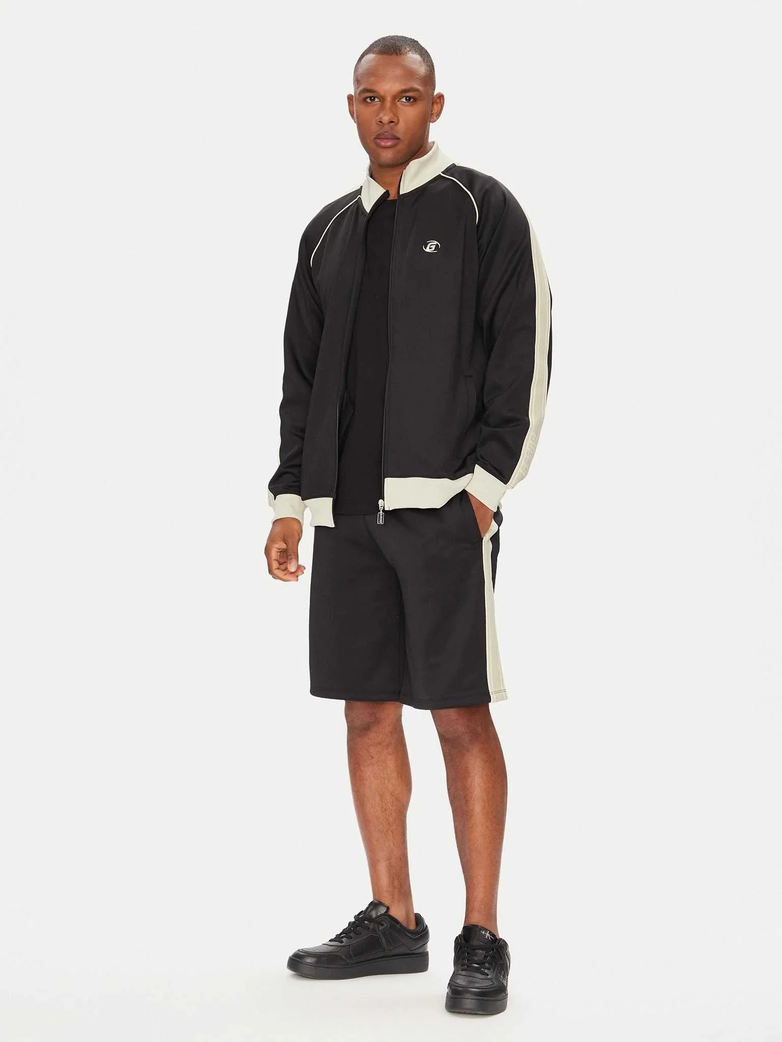 GUESS - FULVIO SHORT GUESS - FULVIO SHORT