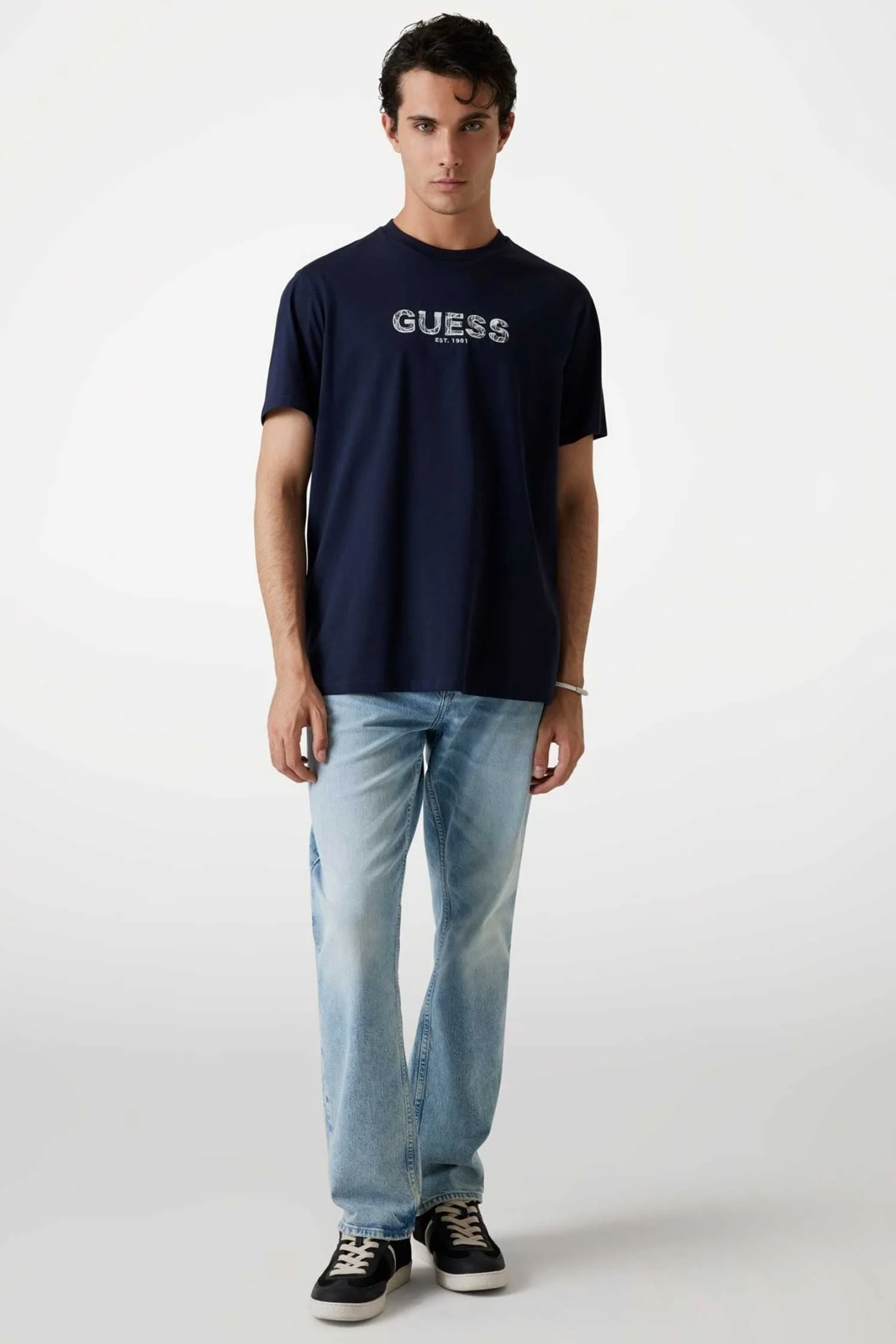 GUESS - SS BSC GUESS EMBROIDERY LOGO GUESS - SS BSC GUESS EMBROIDERY LOGO