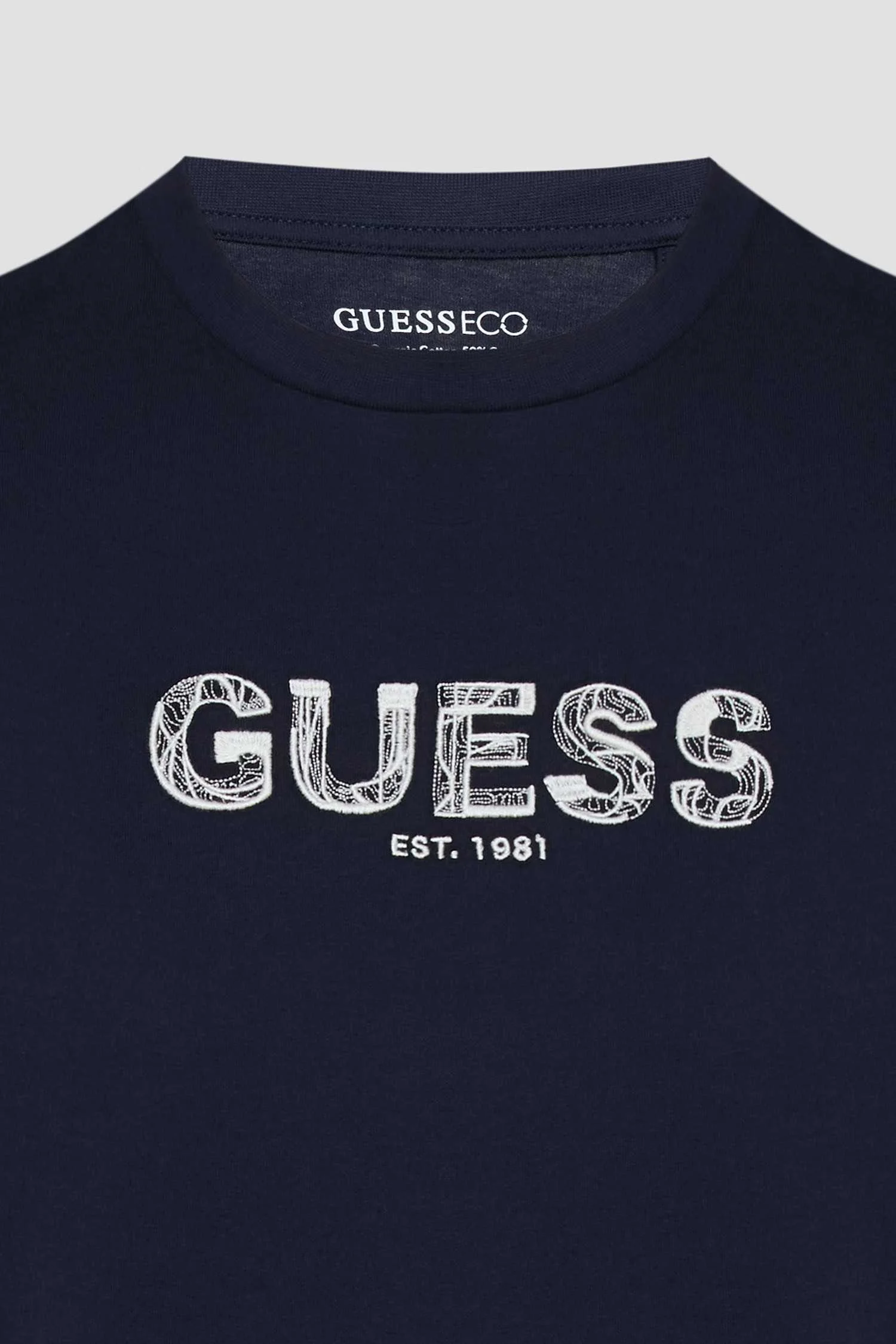 GUESS - SS BSC GUESS EMBROIDERY LOGO GUESS - SS BSC GUESS EMBROIDERY LOGO