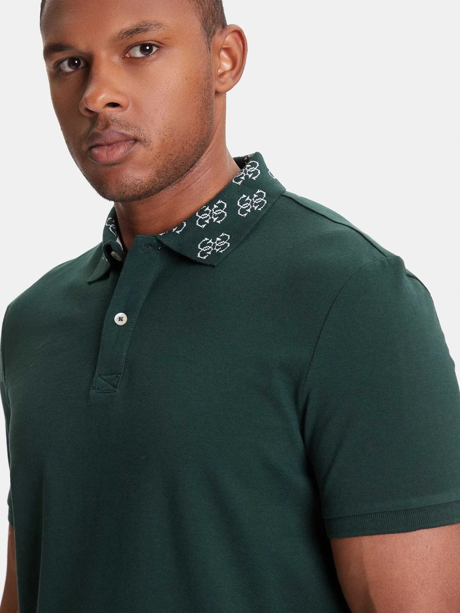 GUESS - POLO SS LOGO JCRD COLLAR GUESS - POLO SS LOGO JCRD COLLAR
