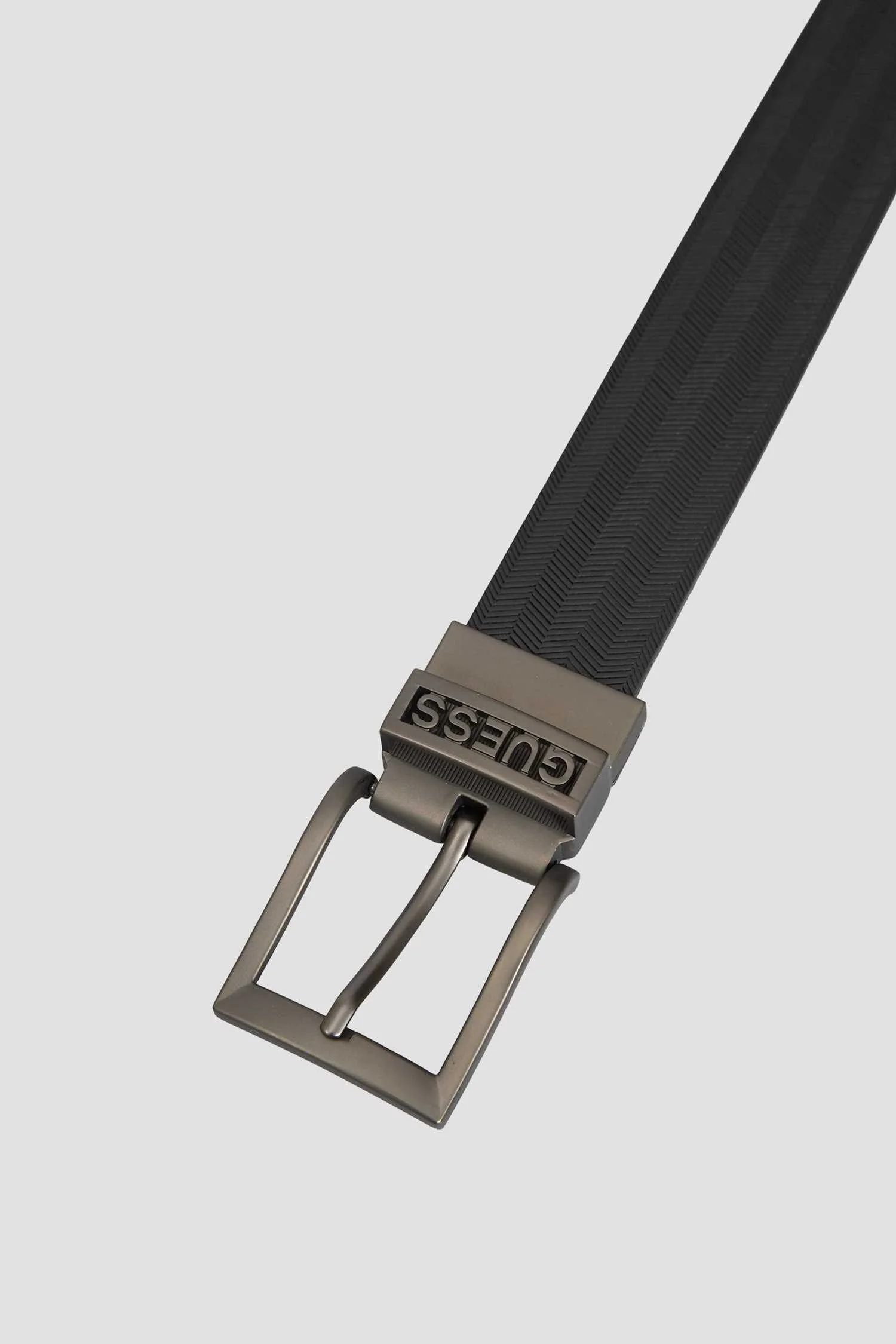 GUESS - REVERSIBLE HERRINGBONE BELT GUESS - REVERSIBLE HERRINGBONE BELT