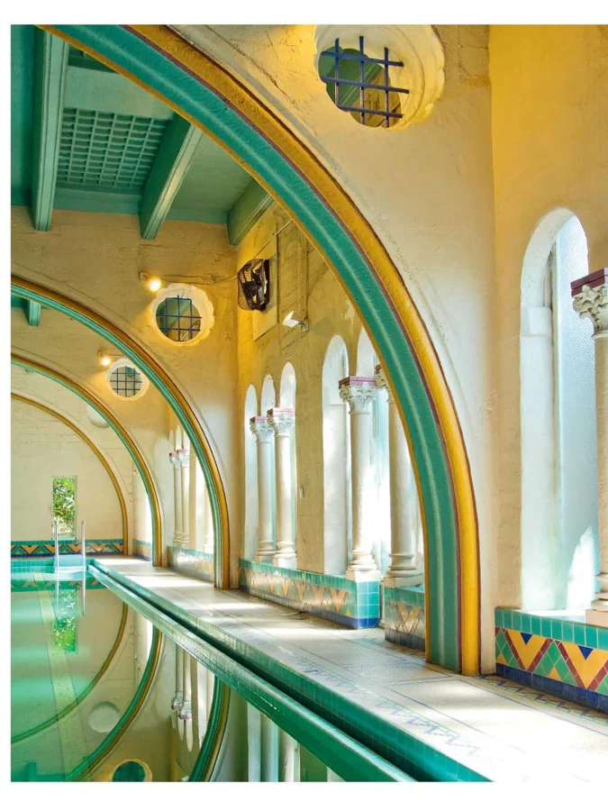 Book, Extraordinary Pools 2