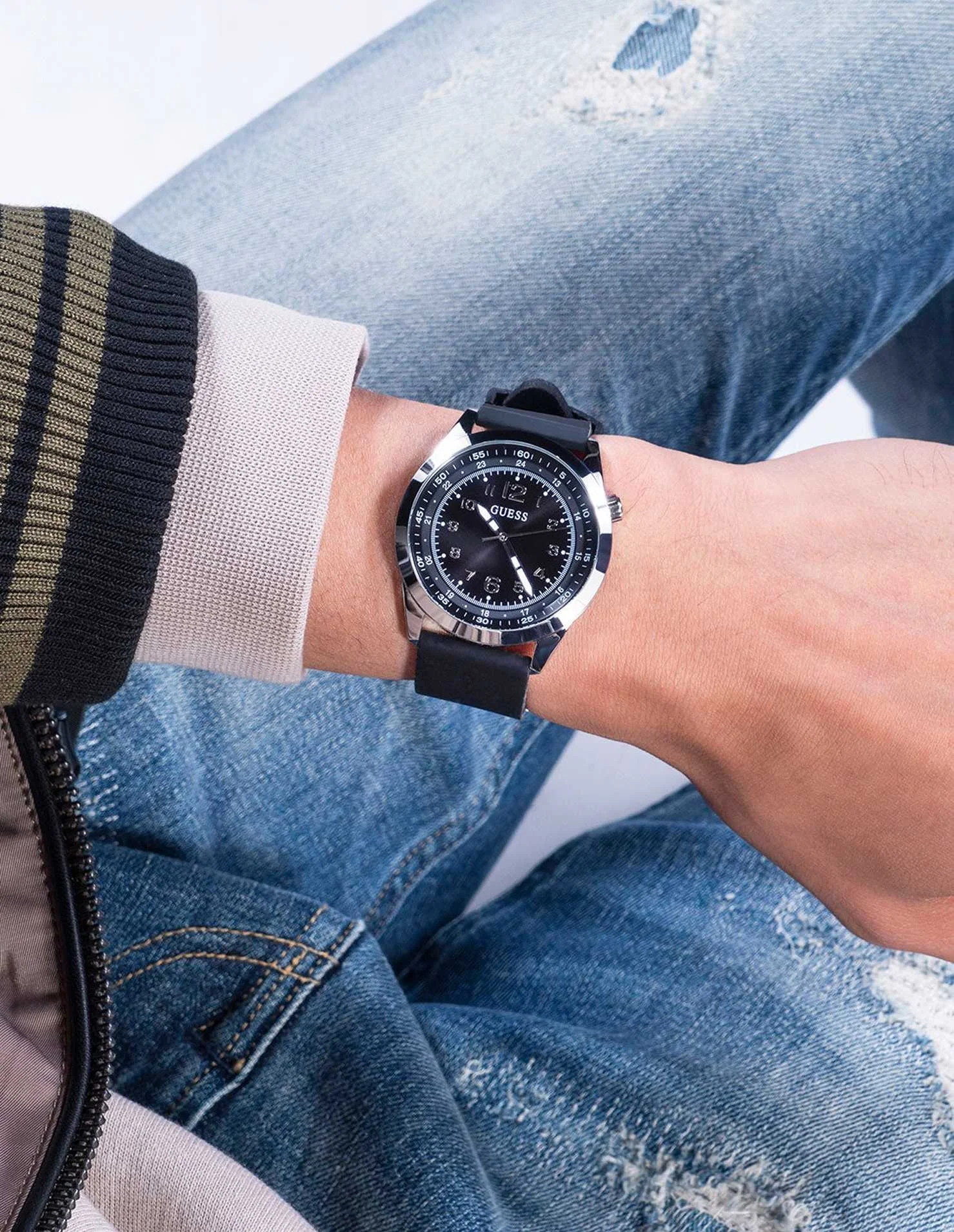 GUESS - MAX GUESS - MAX