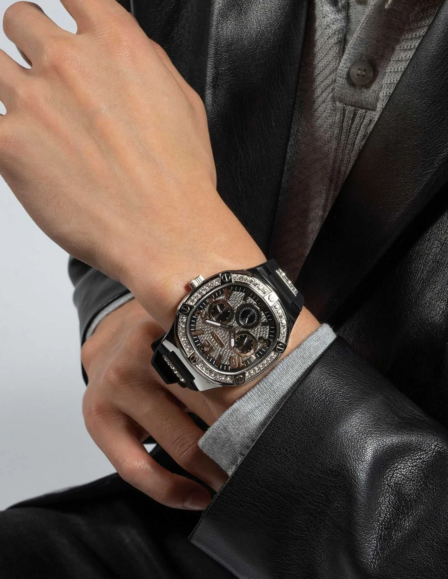 GUESS - DUKE GUESS - DUKE