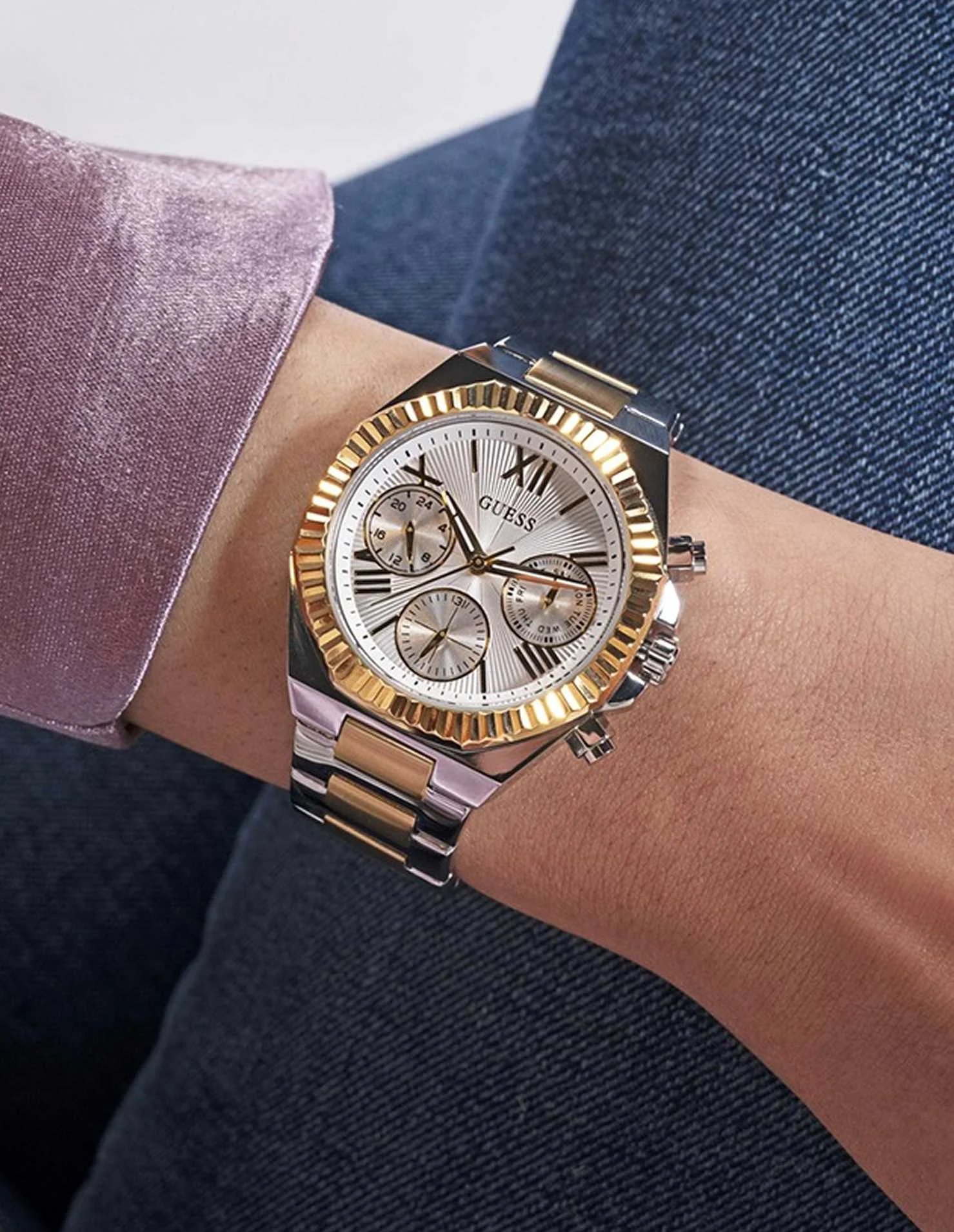 GUESS - EQUALITY GUESS - EQUALITY