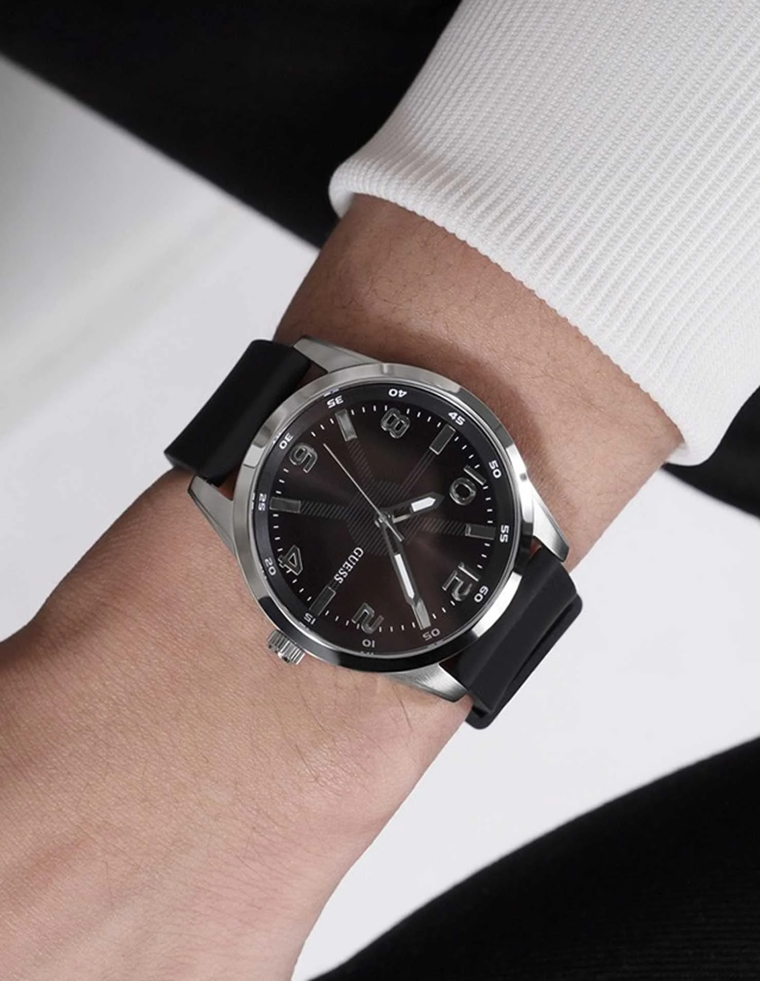 GUESS - MONTE GUESS - MONTE