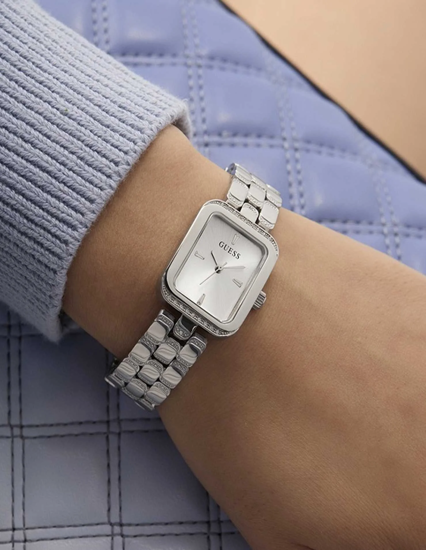 GUESS - ISLA GUESS - ISLA