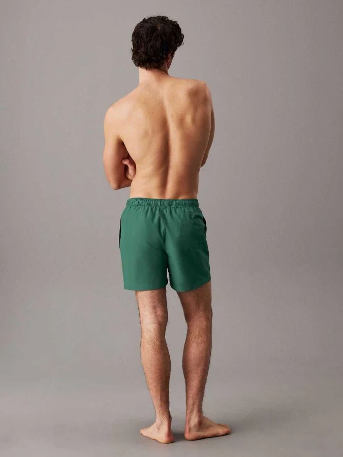 CALVIN KLEIN - MEDIUM... 2