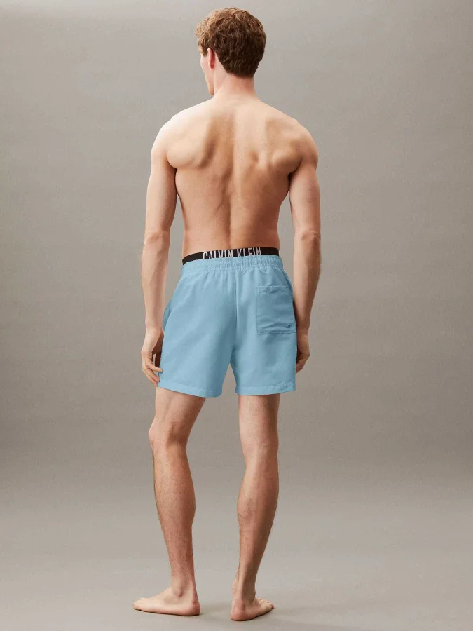 CALVIN KLEIN - MEDIUM... 2