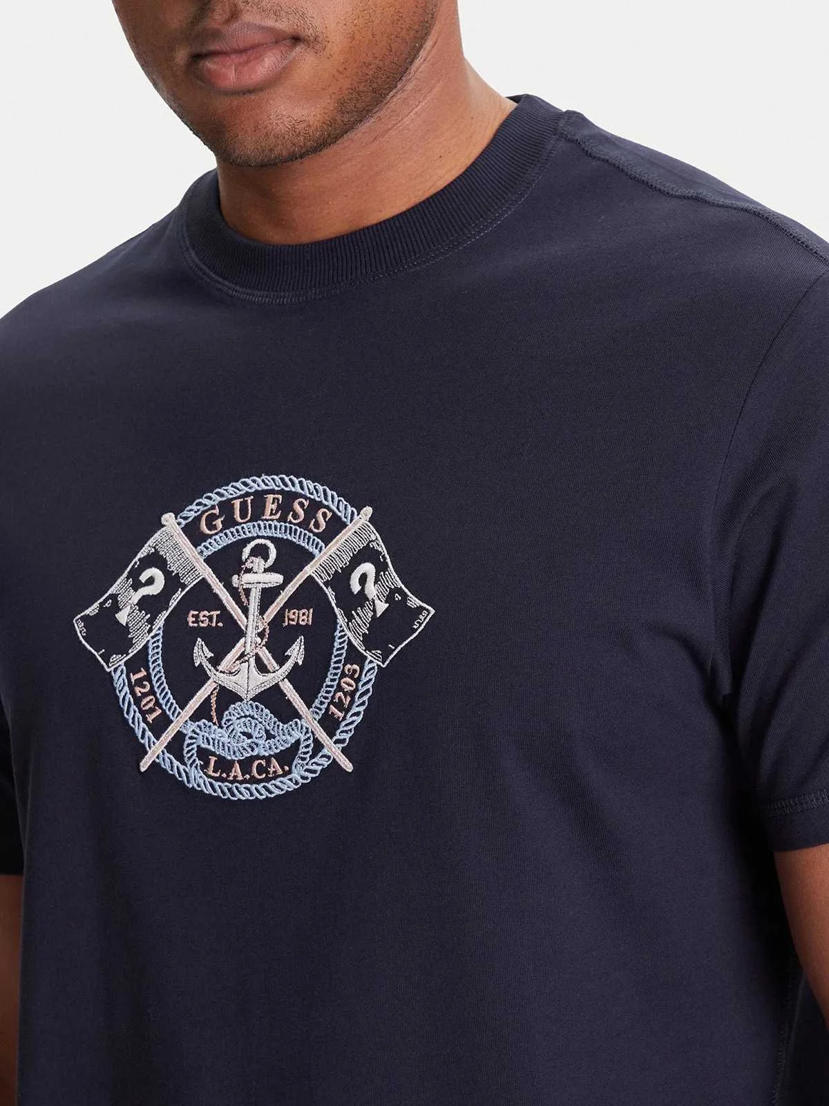 GUESS - CN SS MARINA EMBROIDERY TEE GUESS - CN SS MARINA EMBROIDERY TEE