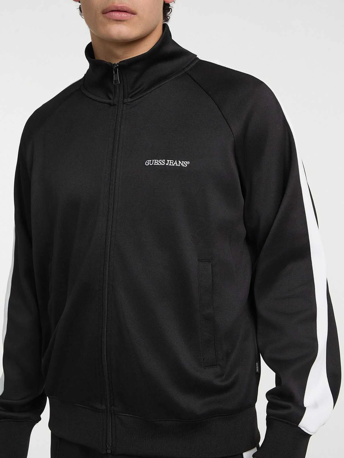 GUESS - TRUCK INTERLOCK SWEATSHIRT GUESS - TRUCK INTERLOCK SWEATSHIRT