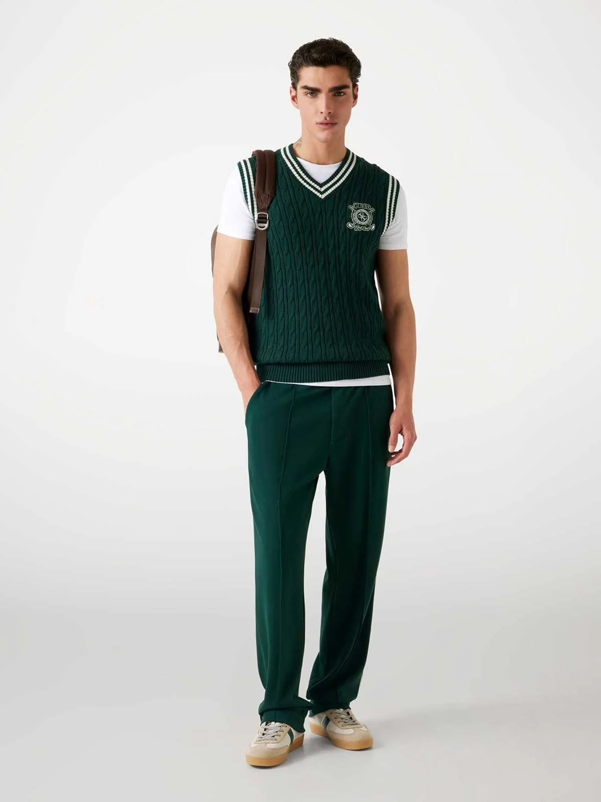 GUESS - HOLDEN V NECK CABLE VEST GUESS - HOLDEN V NECK CABLE VEST