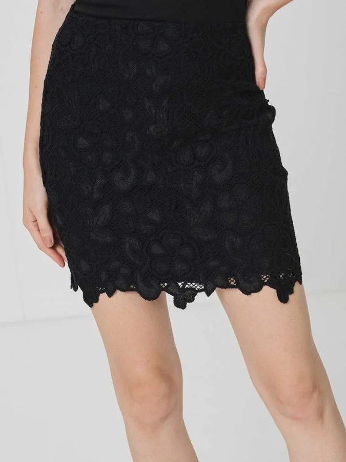 GUESS - DELILAH CROCHET...