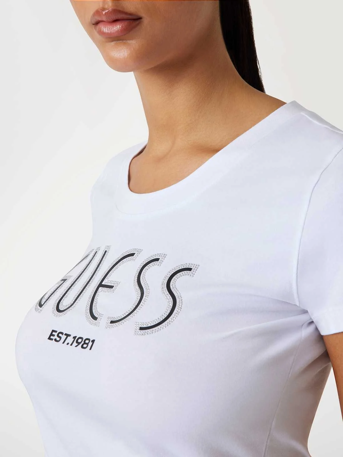 GUESS - CN SS GUESS LOGO TEE GUESS - CN SS GUESS LOGO TEE