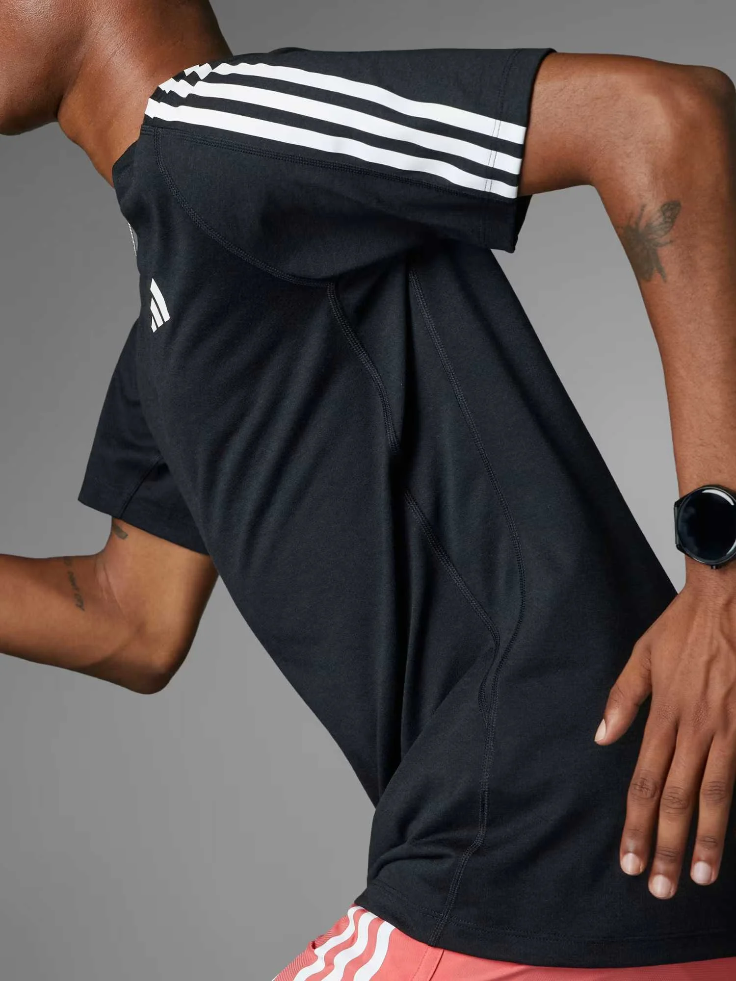 Adidas - ADI PERF APP MEN RUN T-SHIRT... Adidas - ADI PERF APP MEN RUN T-SHIRT...