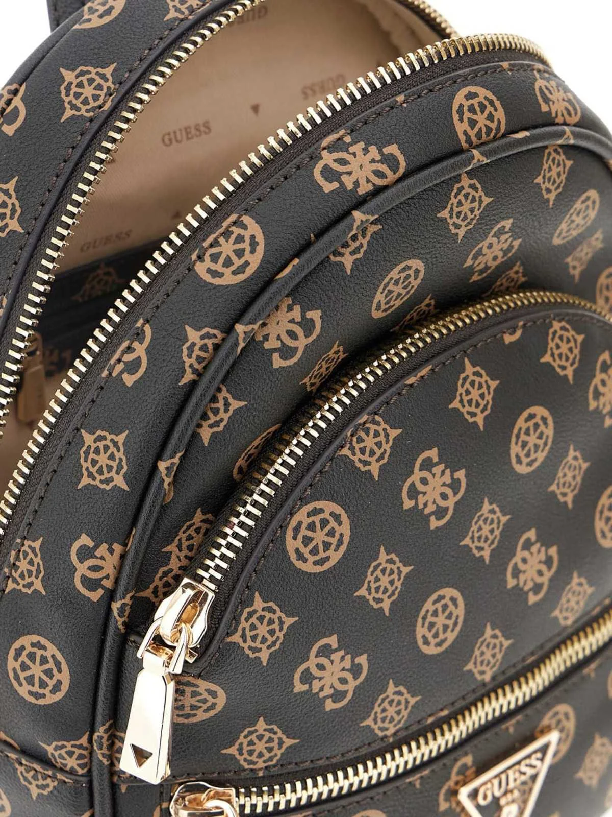 GUESS - MANHATTAN II BACKPACK GUESS - MANHATTAN II BACKPACK