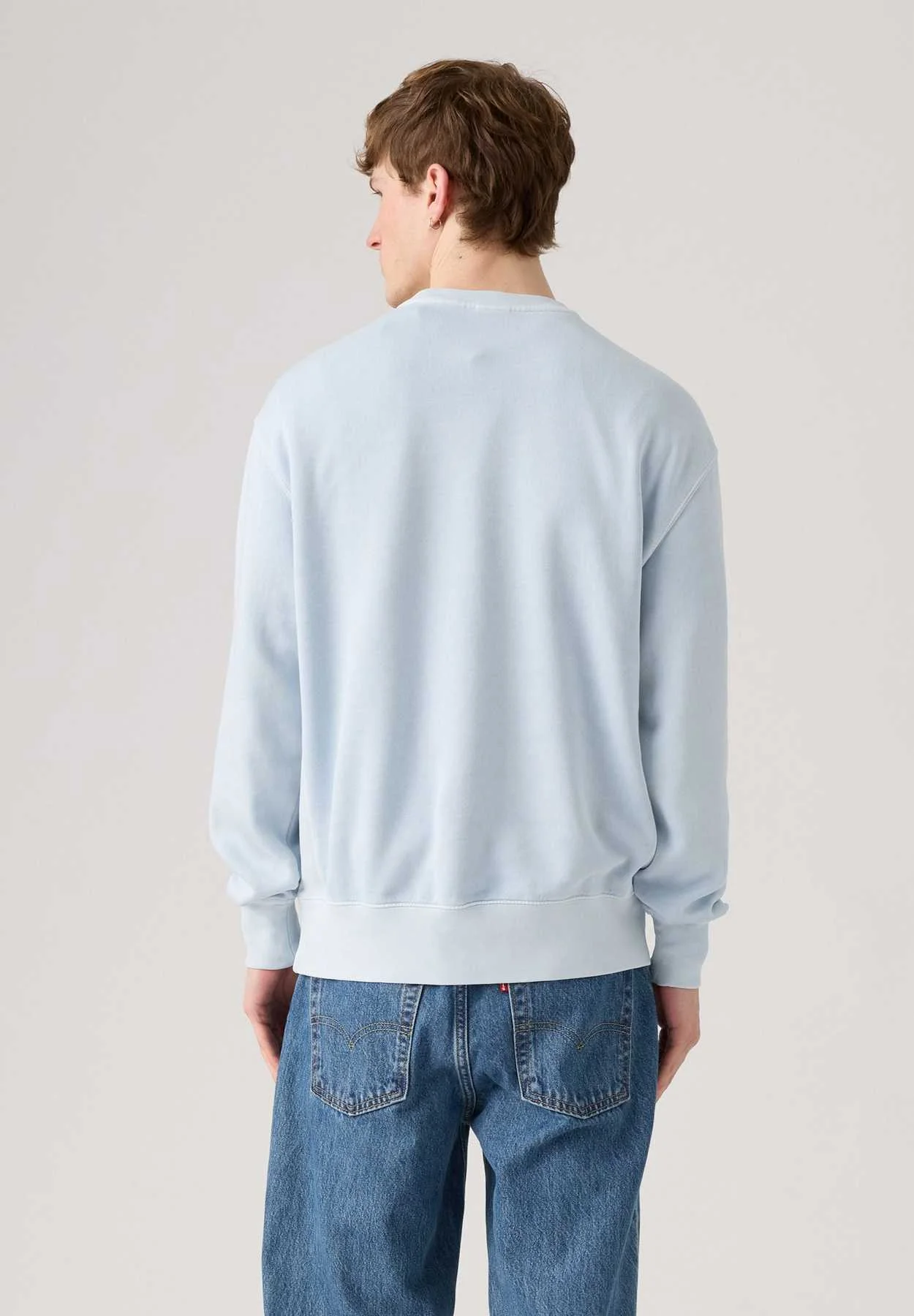Levis® - Authentic Crew Levis® - Authentic Crew