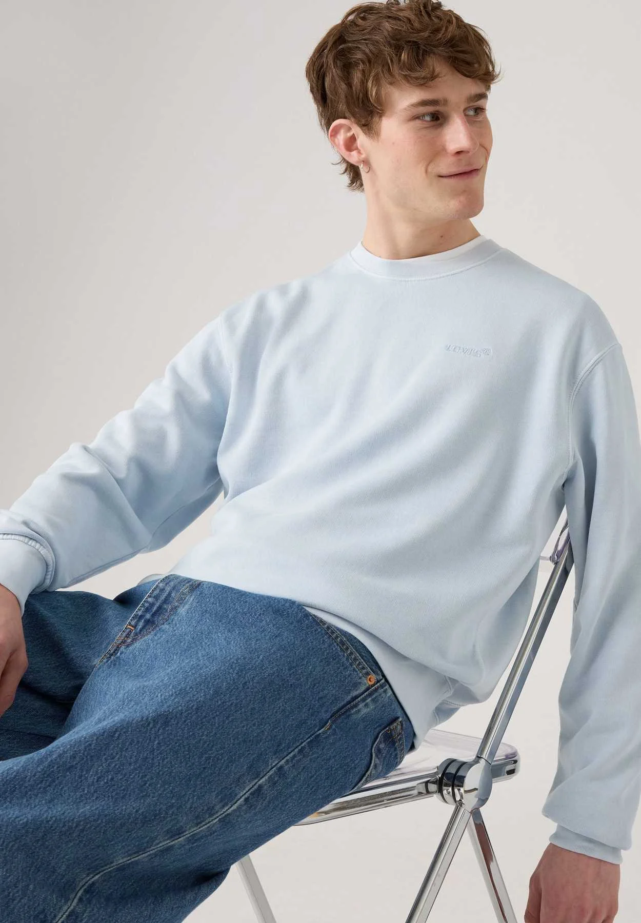 Levis® - Authentic Crew Levis® - Authentic Crew