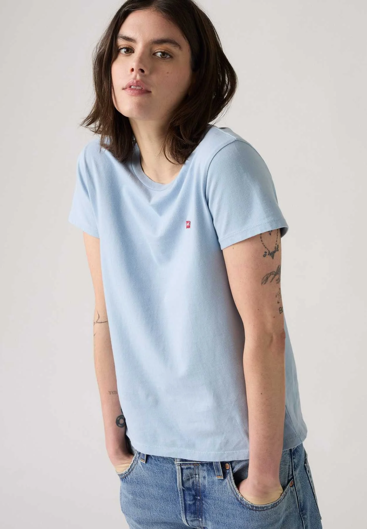 Levis® - Perfect Tee Levis® - Perfect Tee