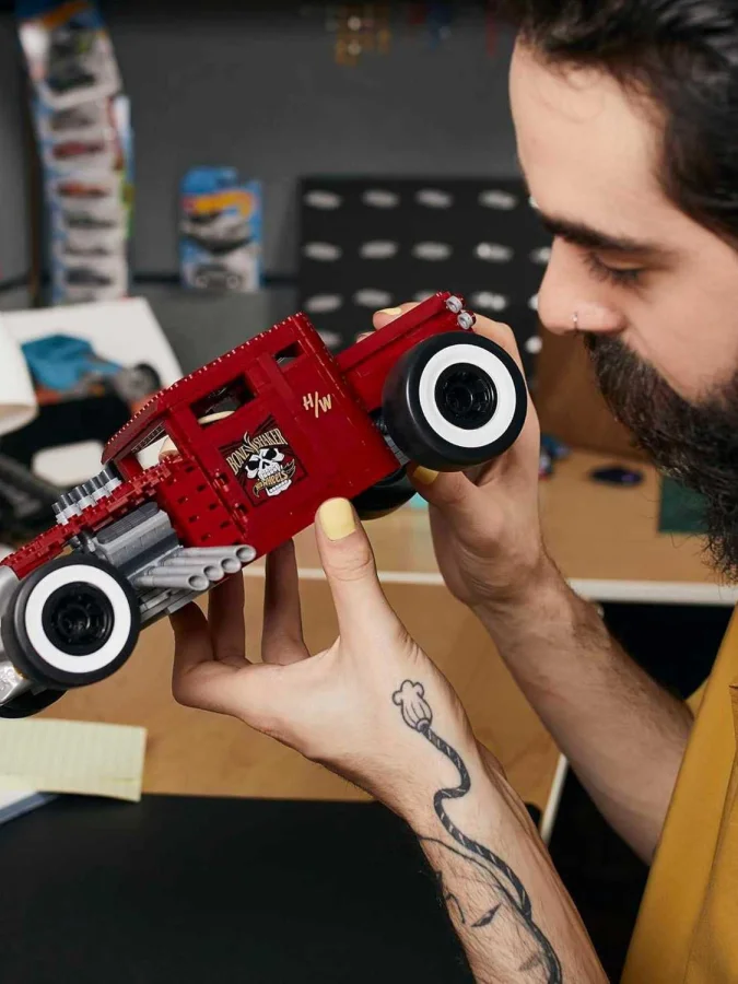Hot Wheels, Mega Construx... 2