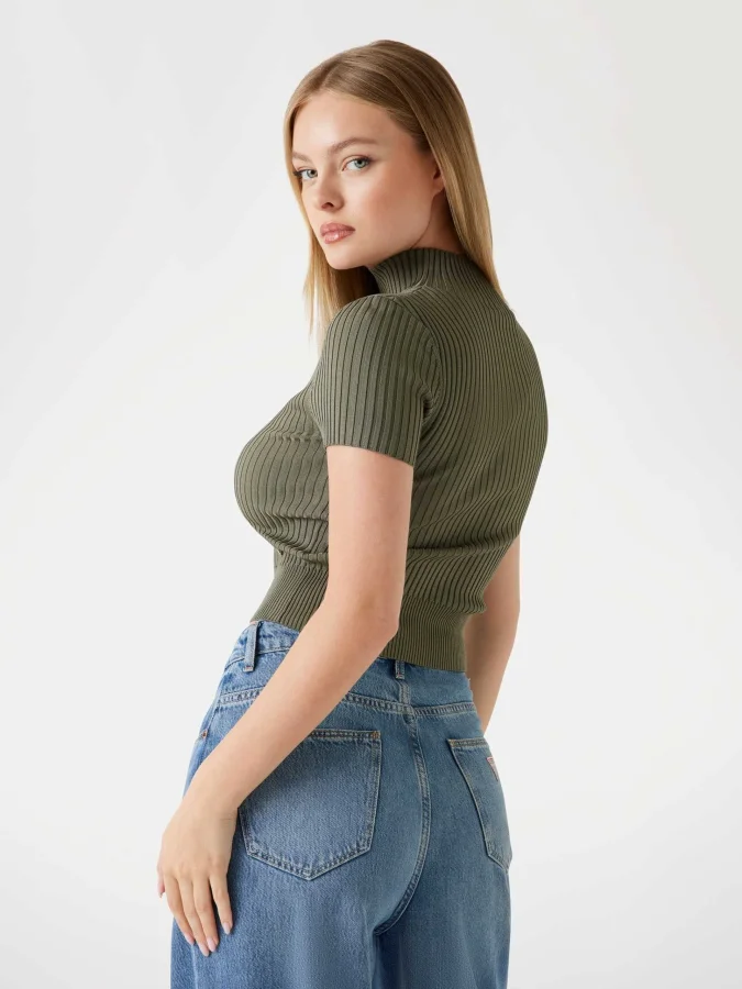 GUESS - SS JAYLA MOCK NECK... 2