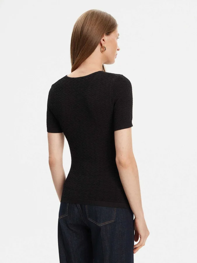 GUESS - SS CUT-OUT HELENA SWTR 2