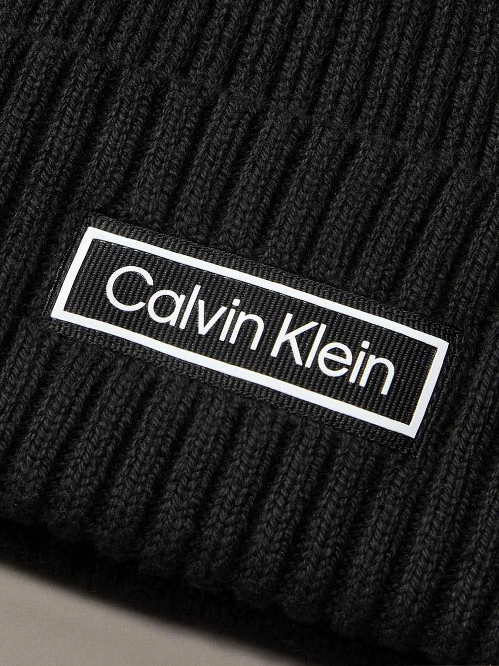 CALVIN KLEIN - PATCH CHUNKY RIB... CALVIN KLEIN - PATCH CHUNKY RIB...