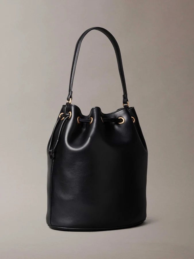 CALVIN KLEIN - SANDI BUCKET... 2