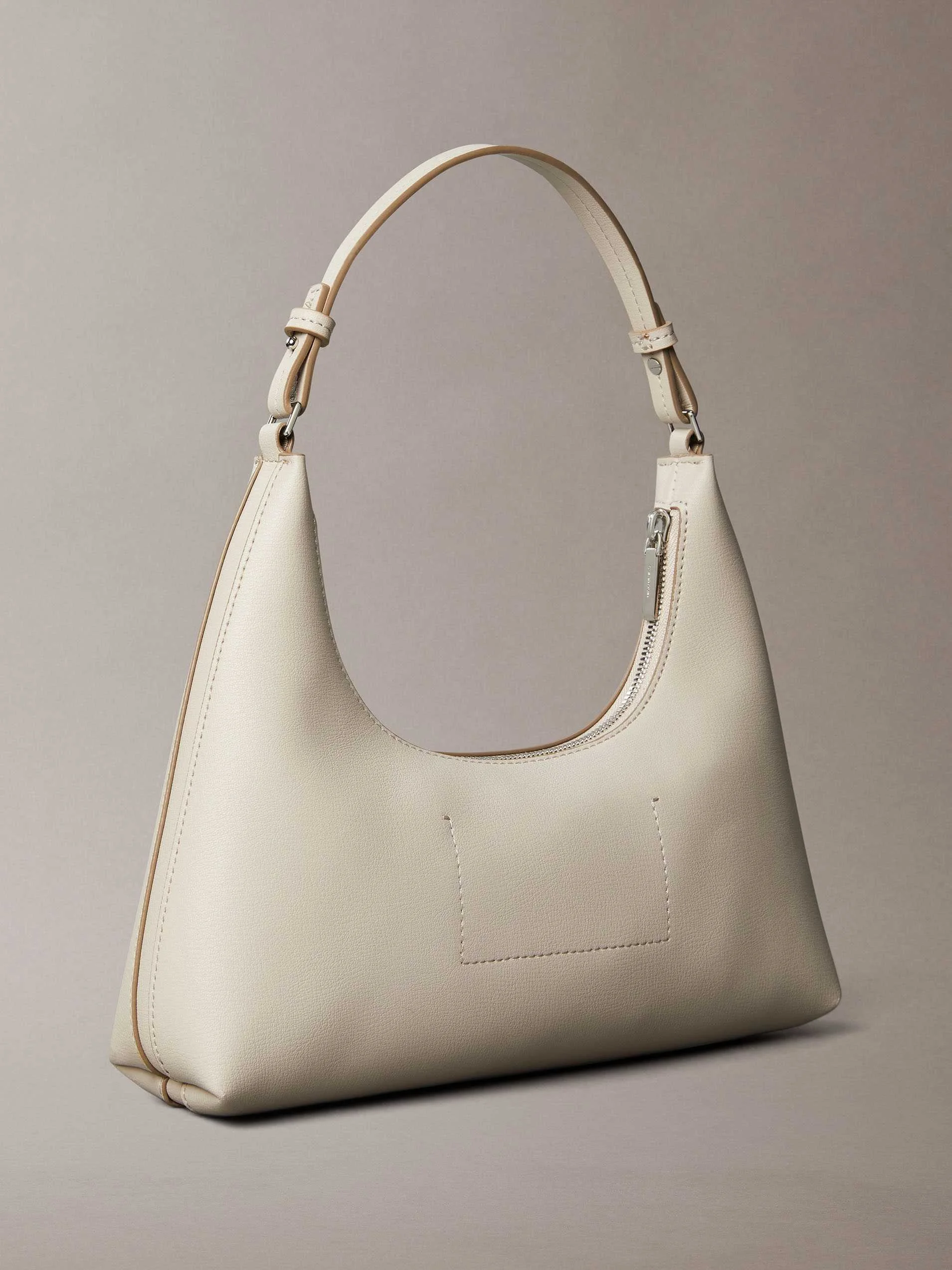 CALVIN KLEIN - FOIL LOGO CONV... CALVIN KLEIN - FOIL LOGO CONV...