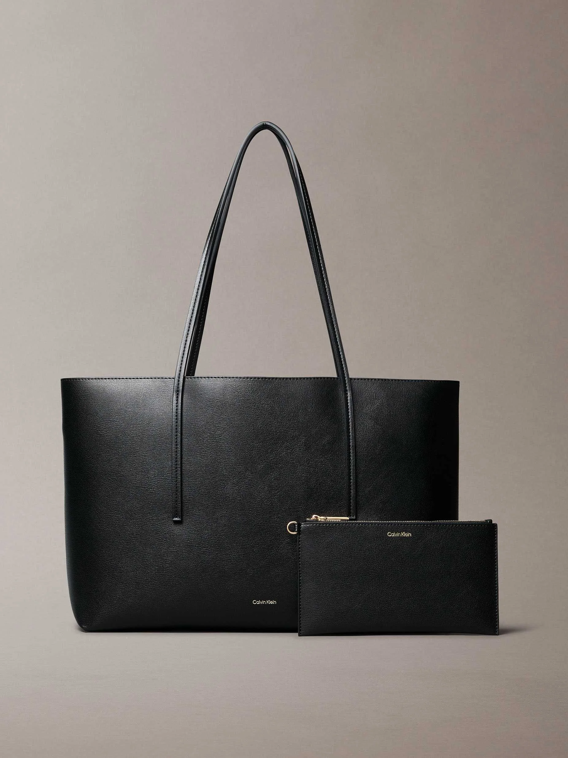 CALVIN KLEIN - FOIL LOGO TOTE W/POUCH CALVIN KLEIN - FOIL LOGO TOTE W/POUCH