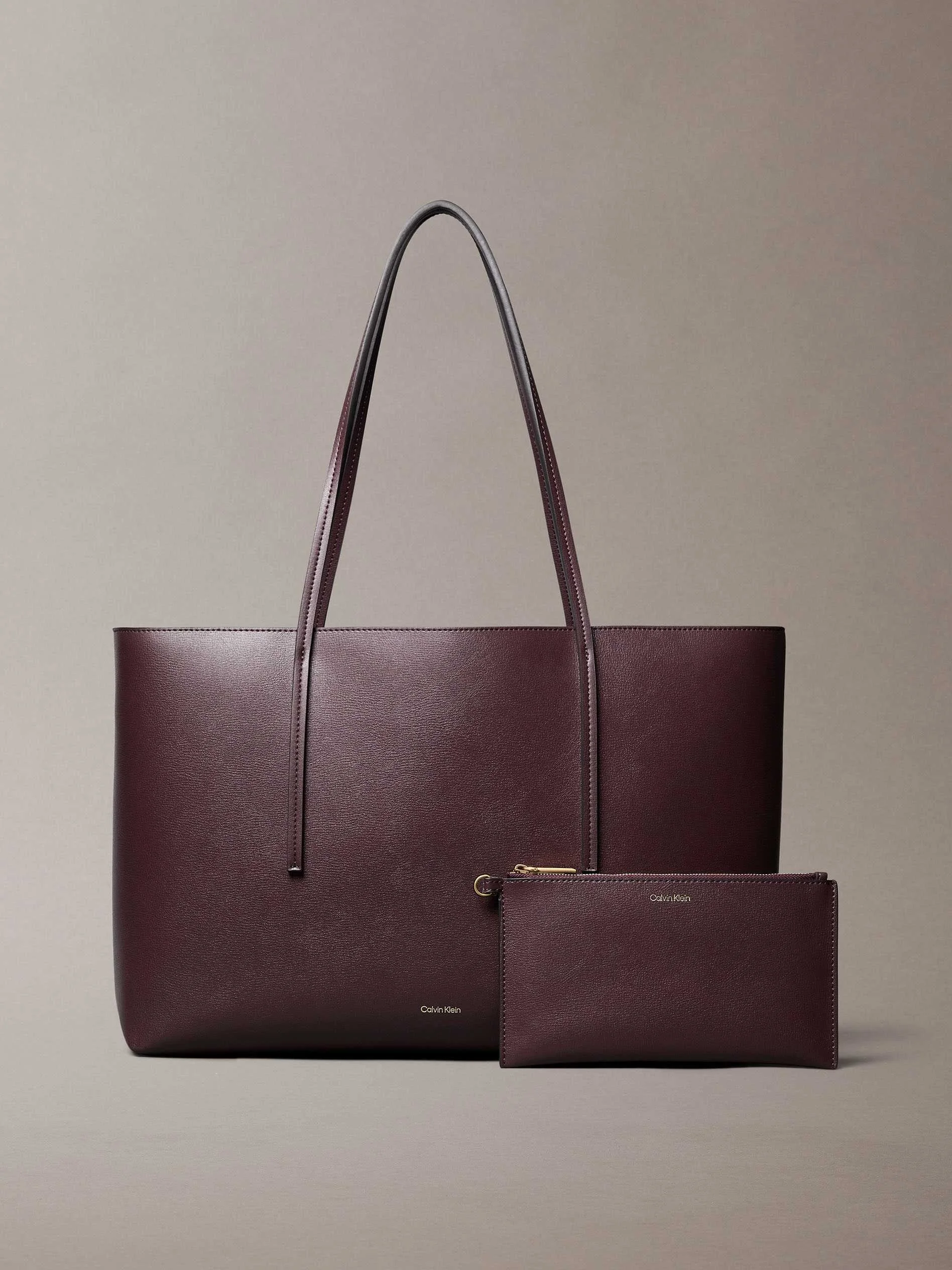 CALVIN KLEIN - FOIL LOGO TOTE W/POUCH CALVIN KLEIN - FOIL LOGO TOTE W/POUCH