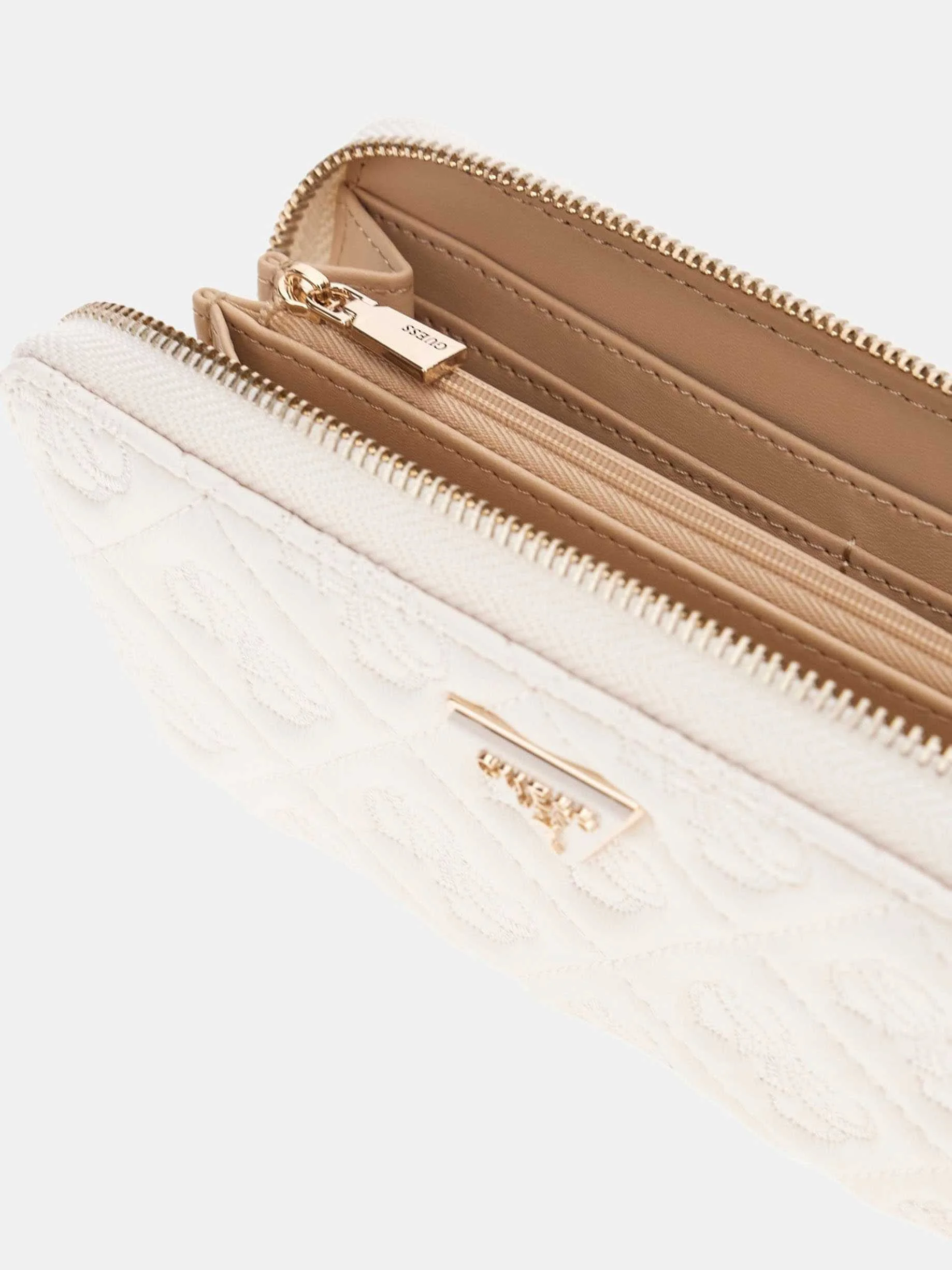 GUESS - ADELASIA SLG LARGE ZIP AROUND GUESS - ADELASIA SLG LARGE ZIP AROUND