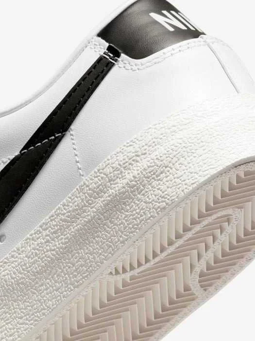 NIKE - W BLAZER LOW 77 NIKE - W BLAZER LOW 77