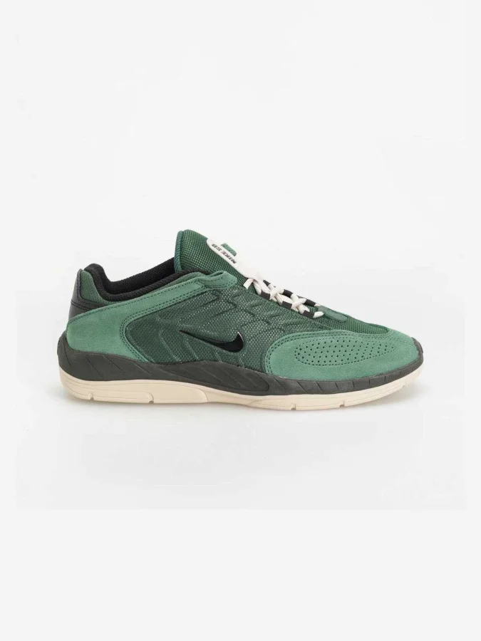 NIKE - NIKE SB VERTEBRAE