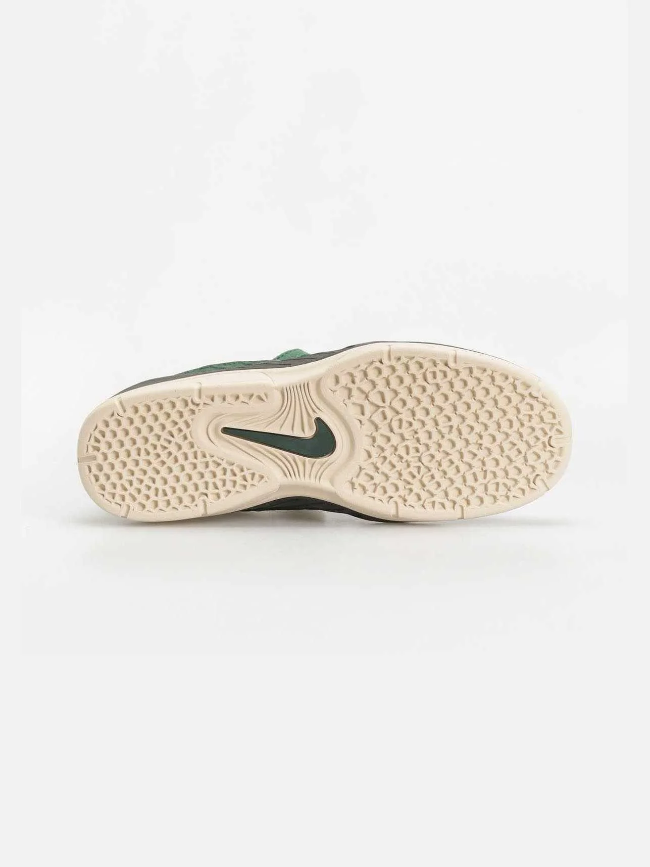 NIKE - NIKE SB VERTEBRAE NIKE - NIKE SB VERTEBRAE