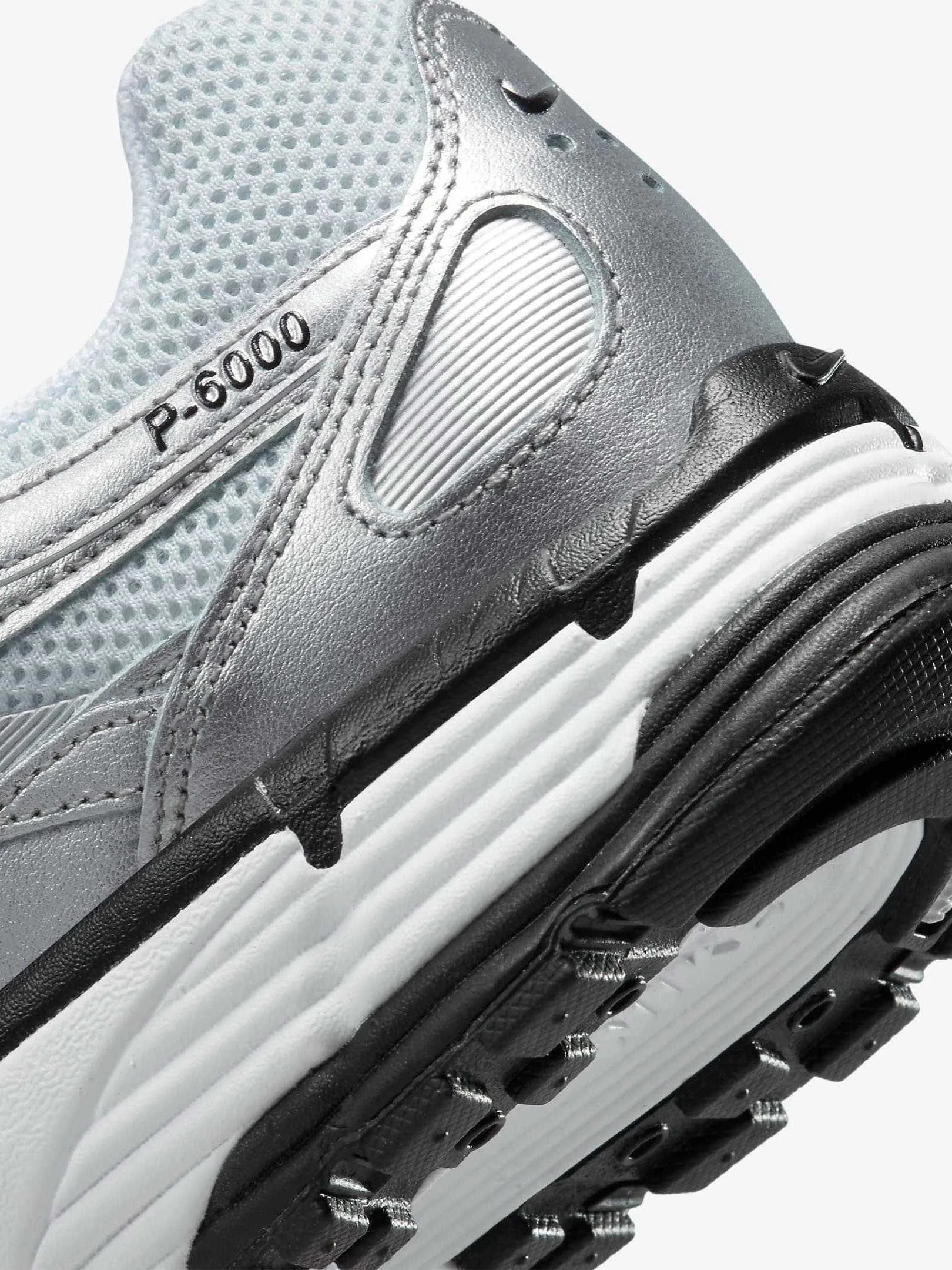 NIKE - WMNS NIKE P-6000 NIKE - WMNS NIKE P-6000