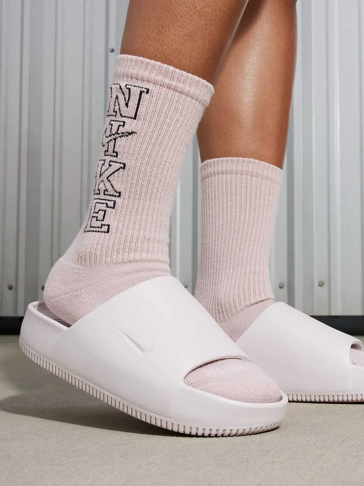 NIKE - W NIKE CALM SLIDE NIKE - W NIKE CALM SLIDE