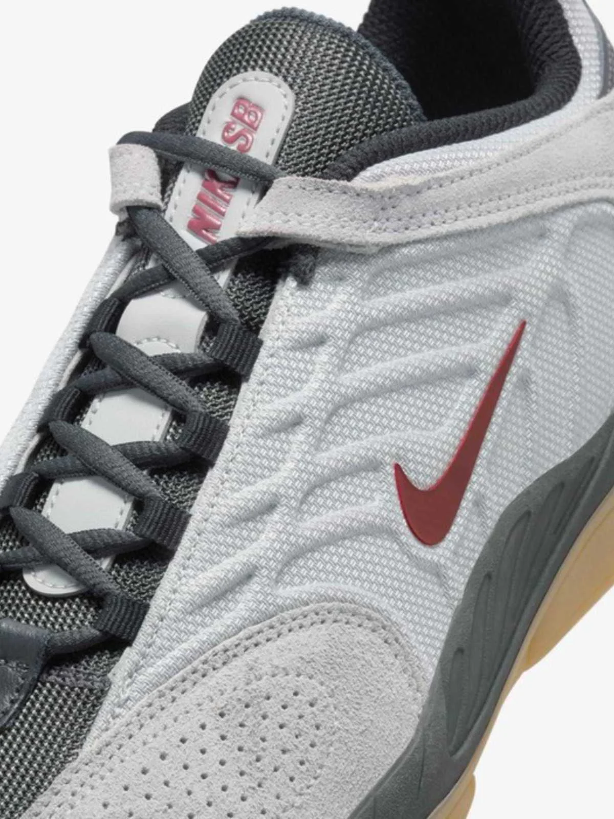 NIKE - NIKE SB VERTEBRAE NIKE - NIKE SB VERTEBRAE