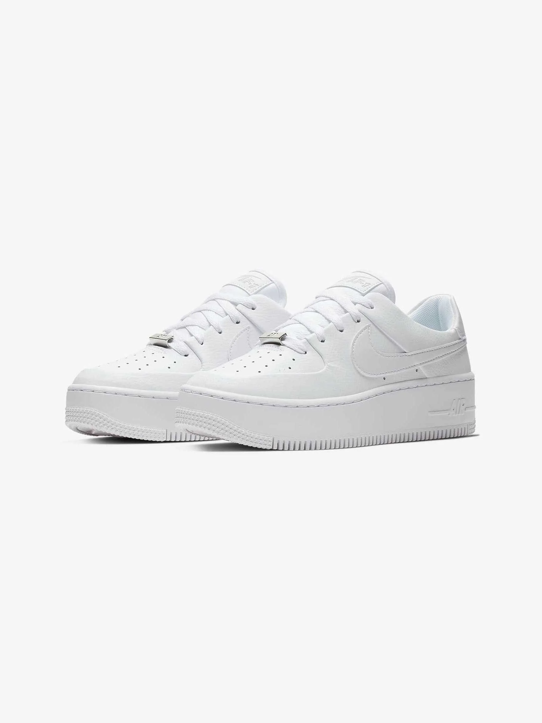 Nike - Air Force 1 Sage Low Nike - Air Force 1 Sage Low