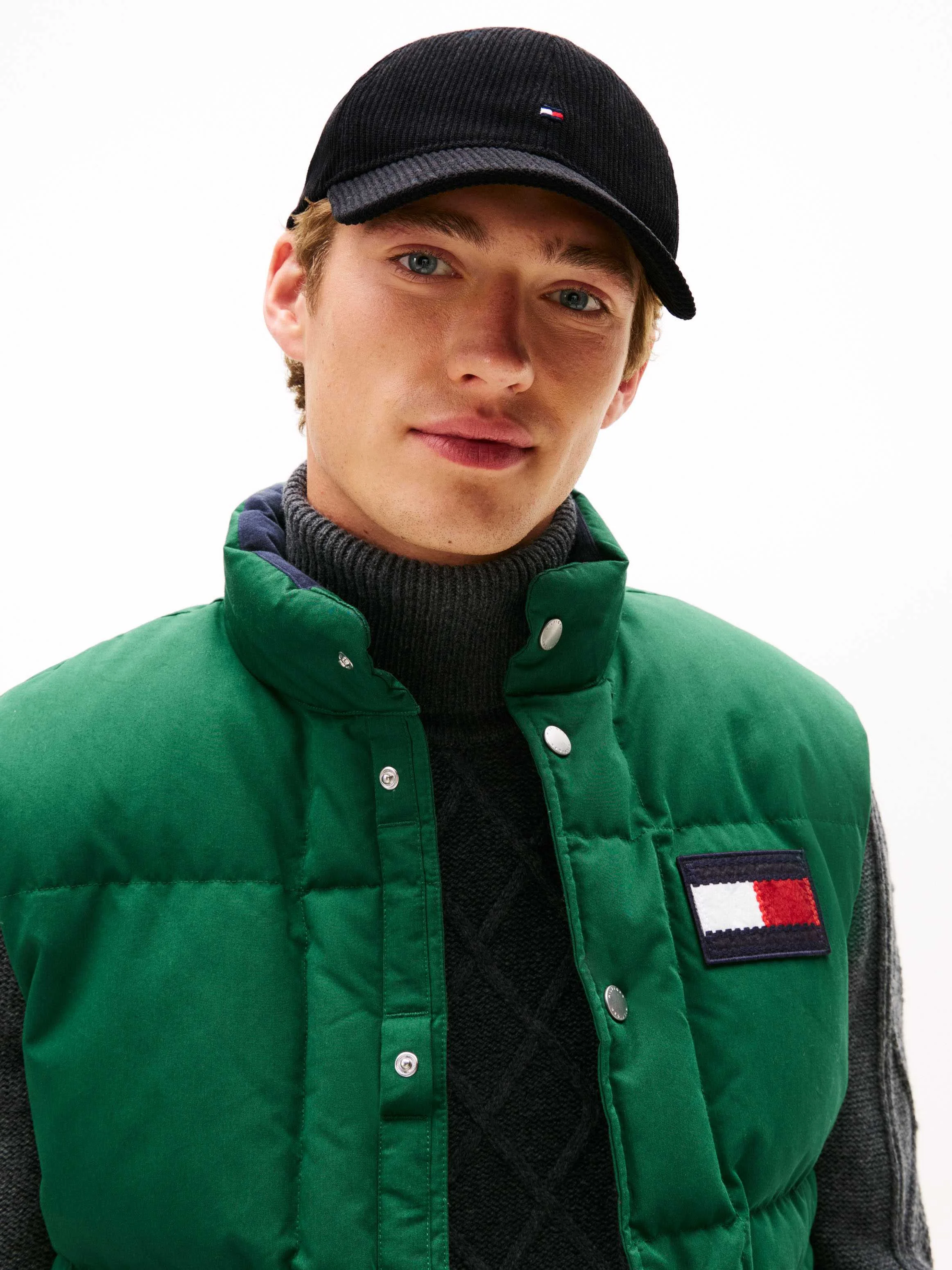 Tommy Hilfiger - TH FLAG 6 PANEL CORD... Tommy Hilfiger - TH FLAG 6 PANEL CORD...