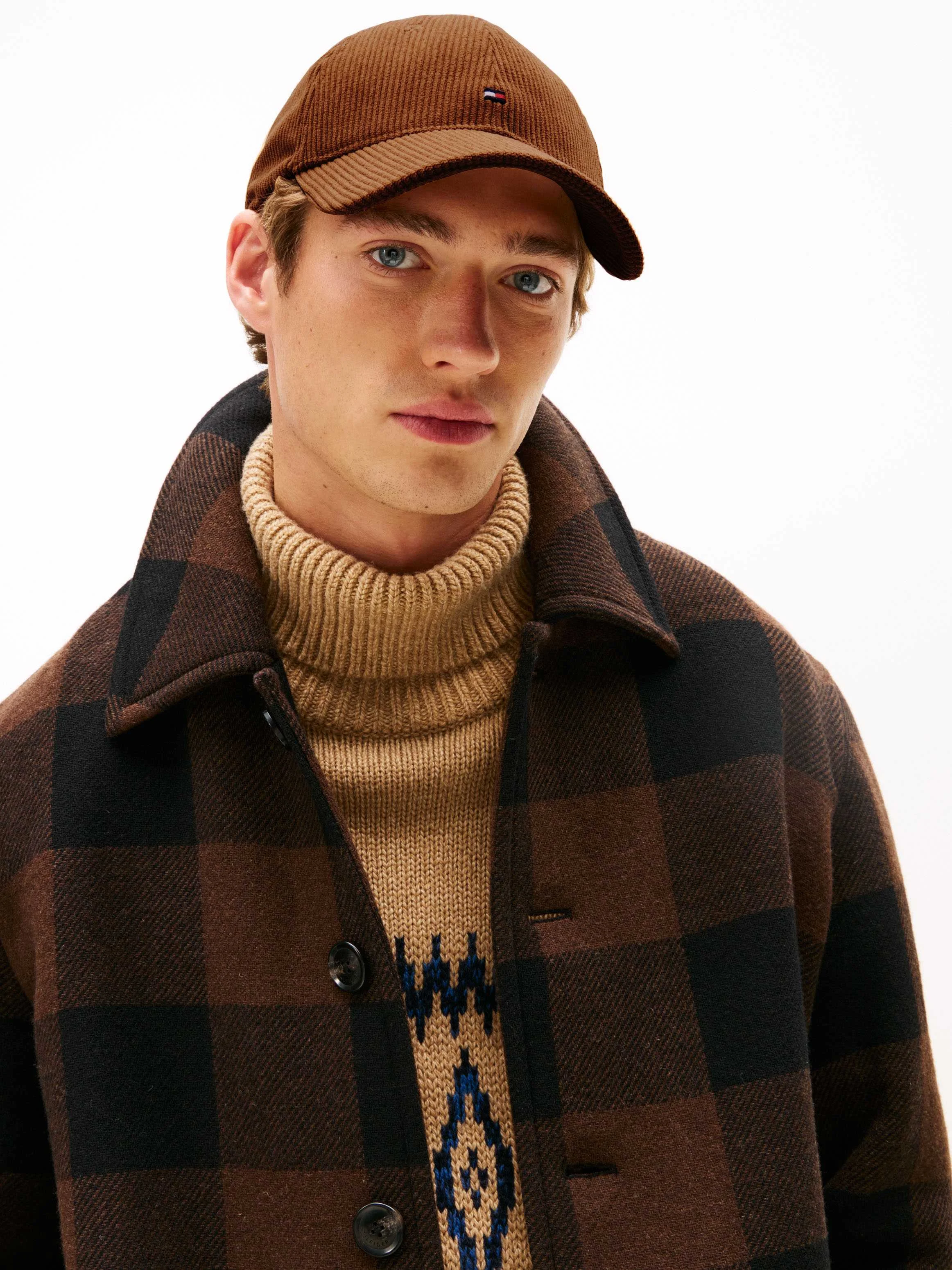 Tommy Hilfiger - TH FLAG 6 PANEL CORD... Tommy Hilfiger - TH FLAG 6 PANEL CORD...
