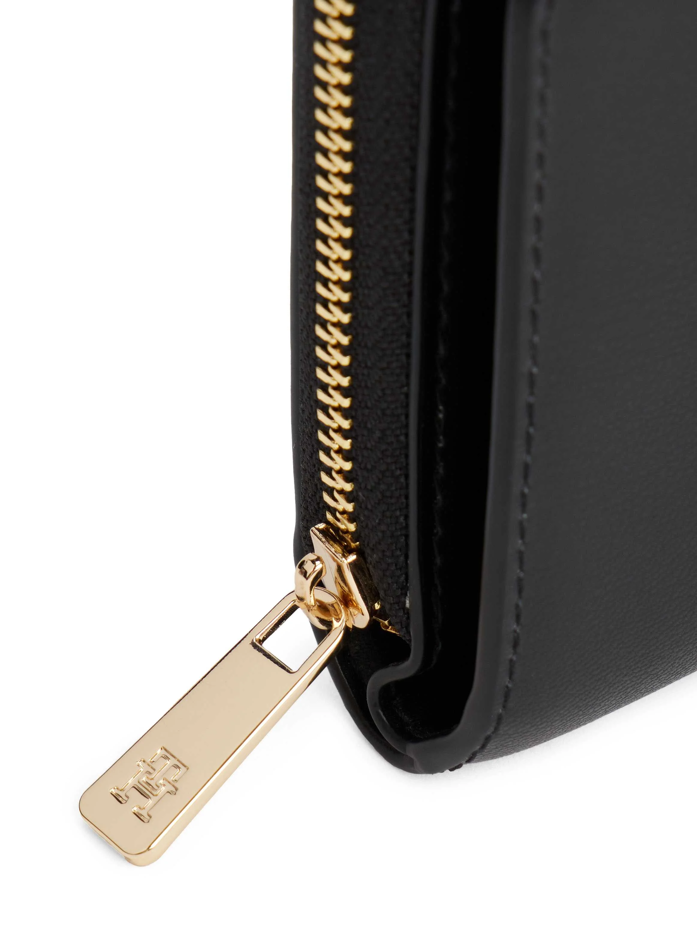Tommy Hilfiger - TH ICON MED ZA QUILTED Tommy Hilfiger - TH ICON MED ZA QUILTED