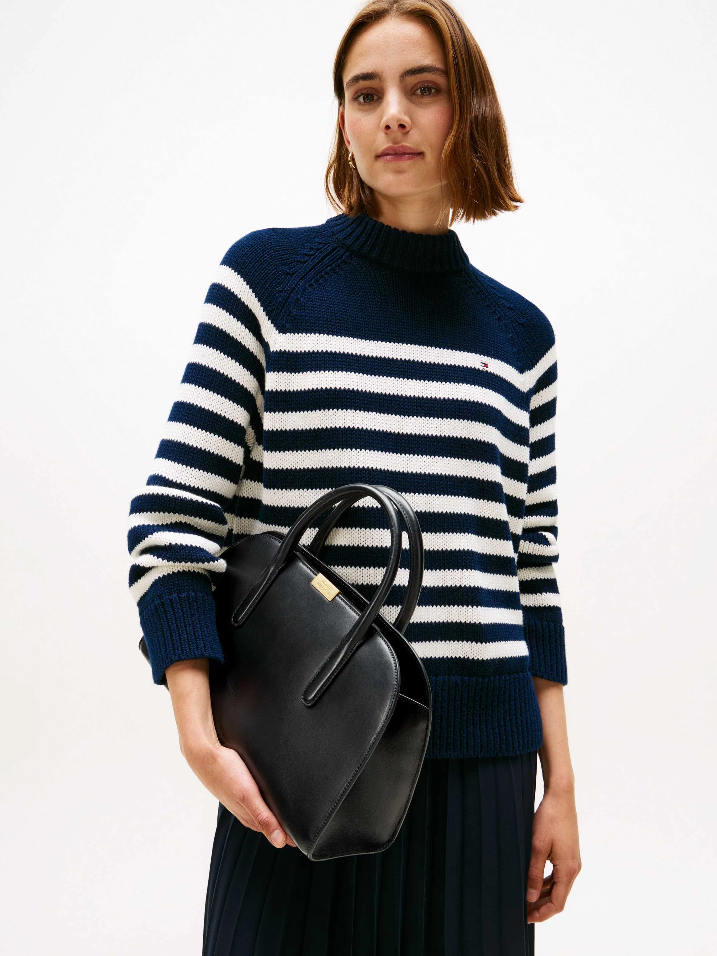 Tommy Hilfiger - ICONIC LEATHER MED... Tommy Hilfiger - ICONIC LEATHER MED...