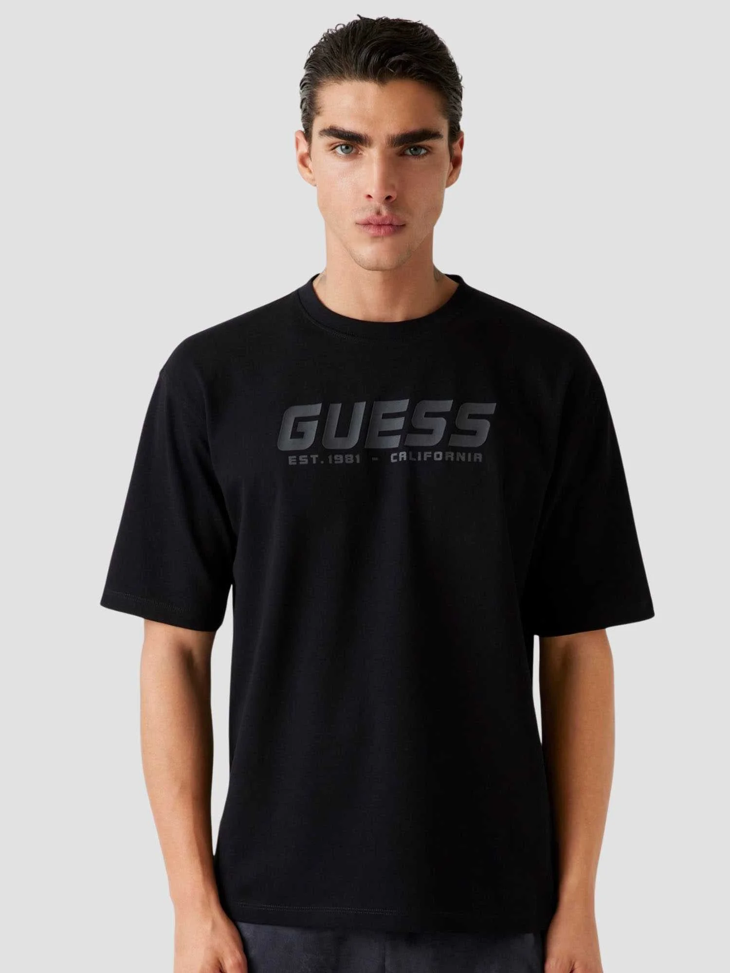 GUESS - GOHAN CN T-SHIRT GUESS - GOHAN CN T-SHIRT
