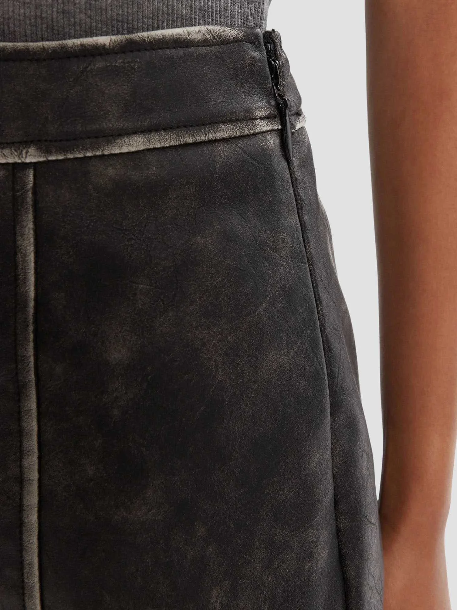 GUESS - CHARLENE PU SKIRT GUESS - CHARLENE PU SKIRT