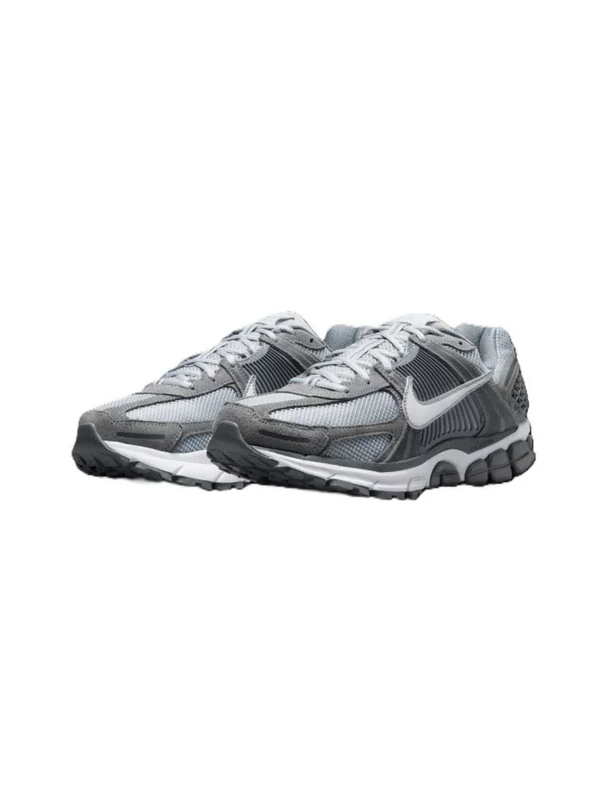 Nike - NIKE ZOOM VOMERO 5 2