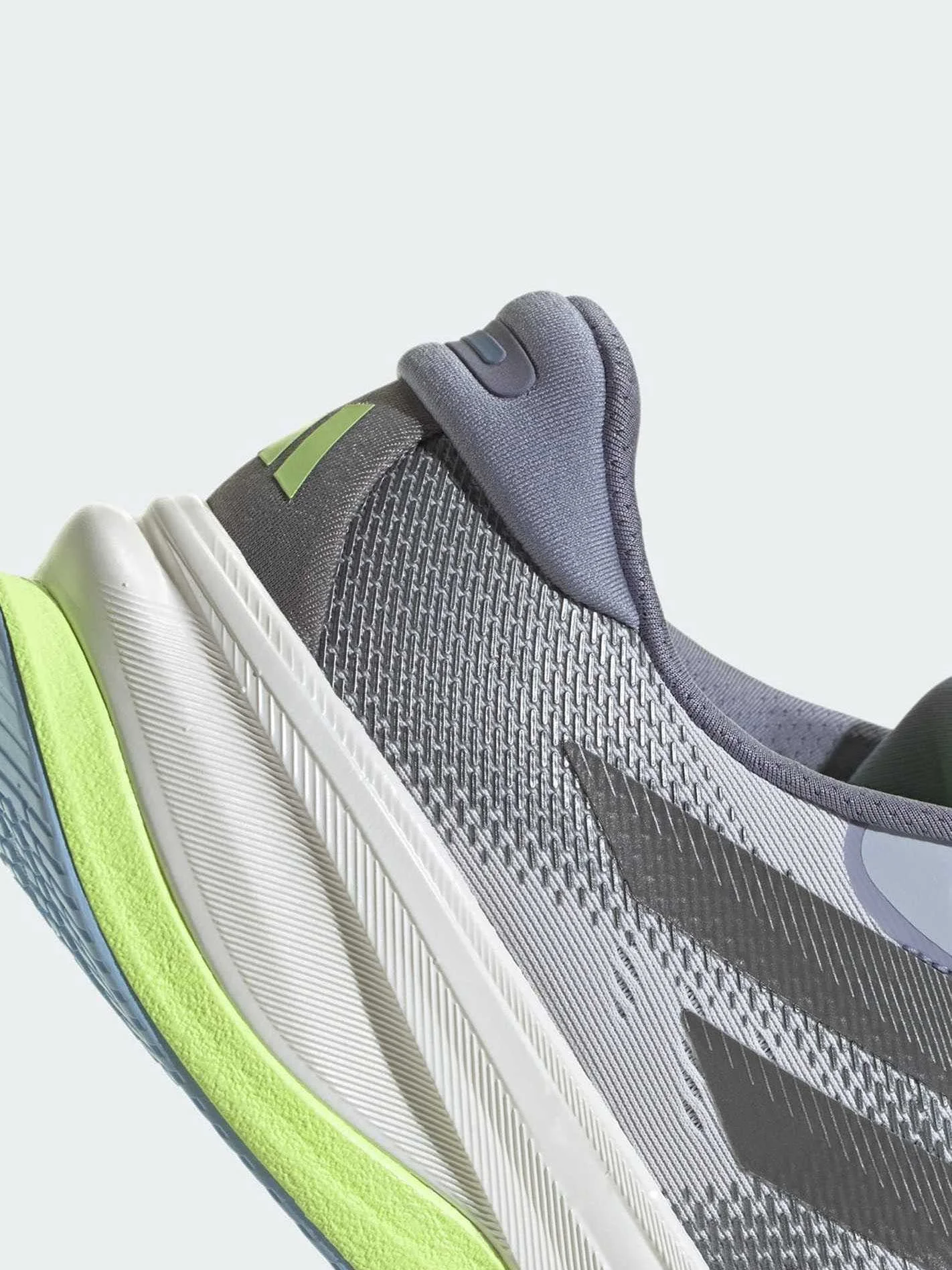 Adidas - SUPERNOVA SOLUTION Adidas - SUPERNOVA SOLUTION