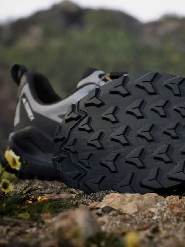 Adidas - TERREX AX4R K Adidas - TERREX AX4R K