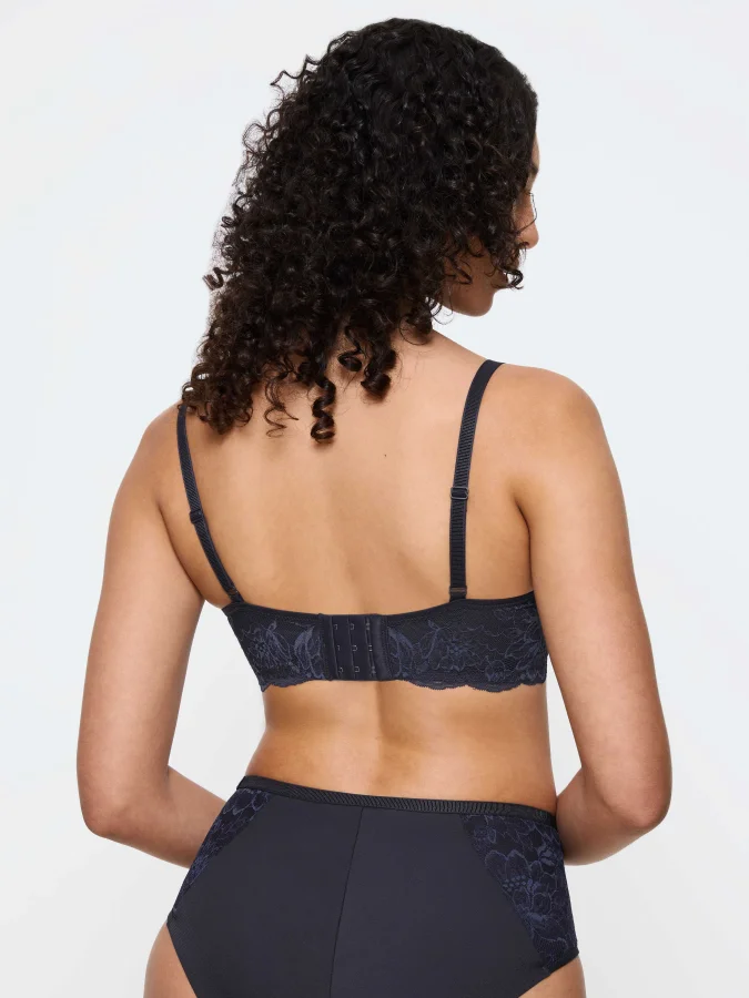 Triumph - Amourette Charm T... 2