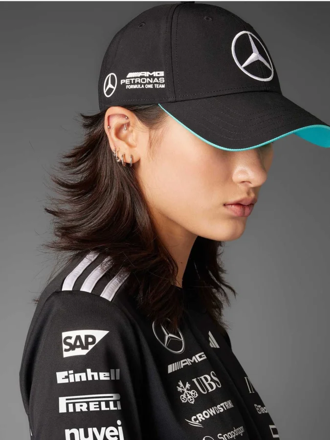 Adidas - Mercedes - AMG... 2